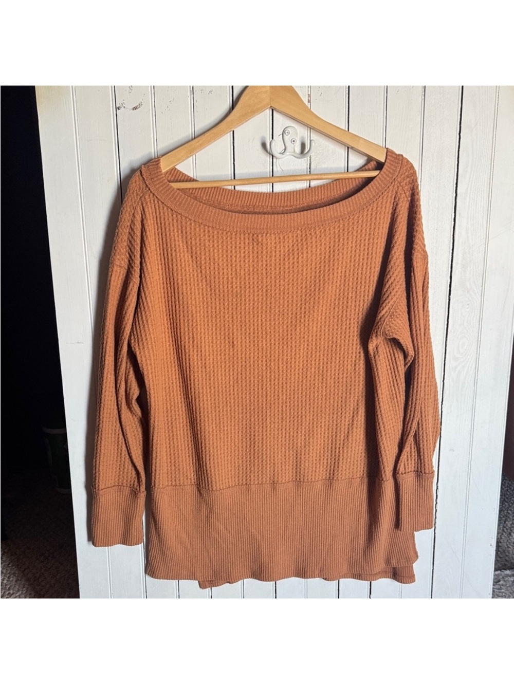 American Eagle Outfitters Long Sleeve Tee Mustard Yellow Size M